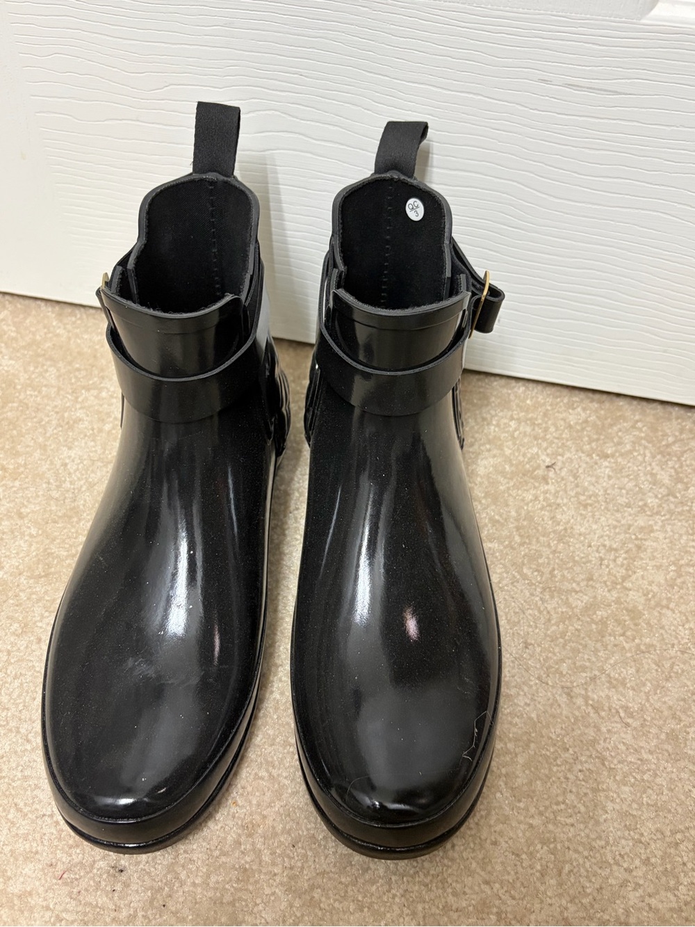 Hunter Black Gloss Chelsea Rain Boots